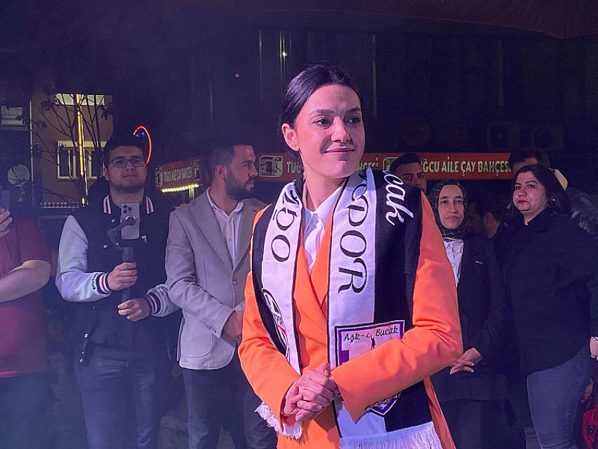 Hülya Gümüş, Burdur'un İlk Kadın Belediye Başkanı