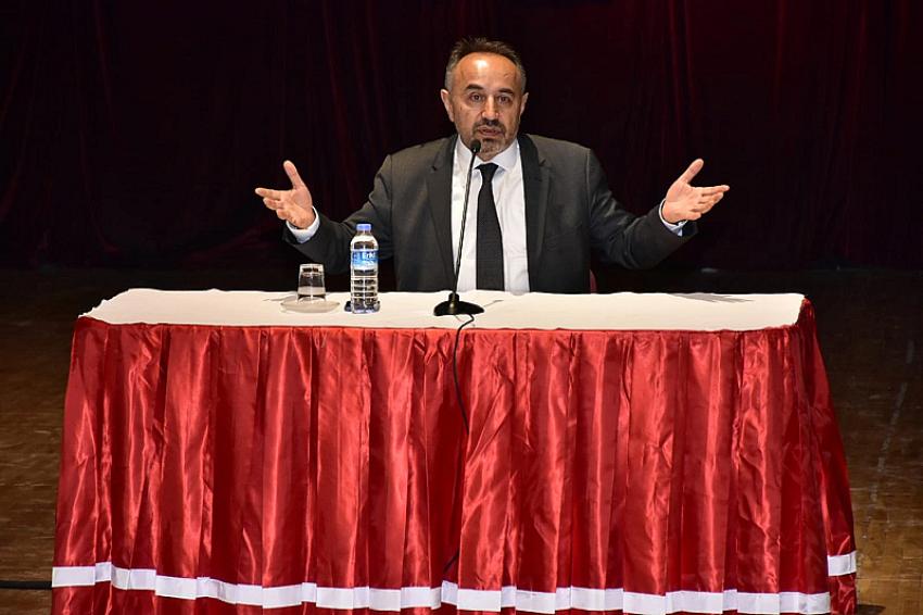 Prof. Dr. Tufan Gündüz “Asırlık Çınar Cumhuriyetimizin Yüzyılı”nı Anlattı