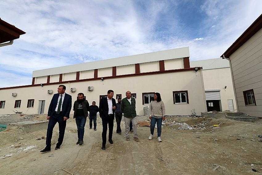 Başkan Ercengiz yapımı devam eden projeleri inceledi