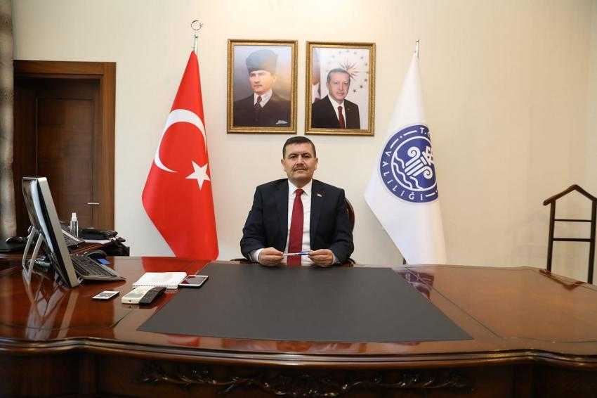 Burdur’da görevine başlayan Vali Arslantaş’tan ilk mesaj: “ORTAK AKLI ÖN PLANA ÇIKARACAĞIZ”