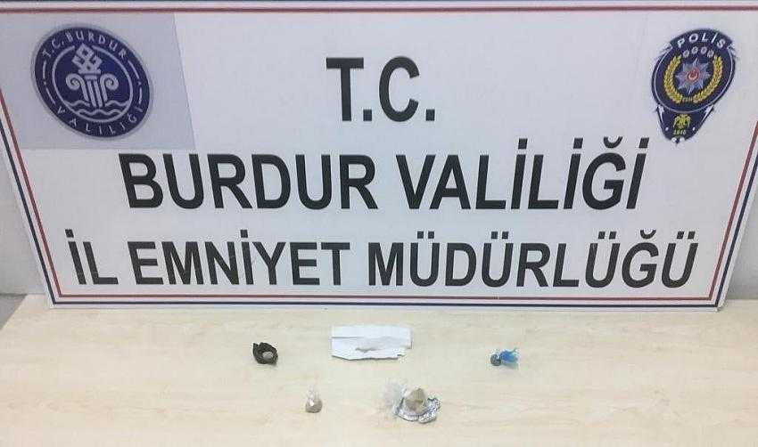 Uyuşturu Madde İmal ve Ticareti Yapan Şahıslar Yakalandı