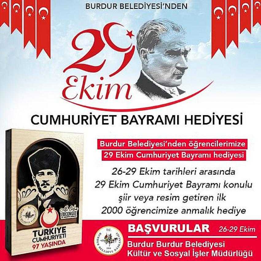 Burdur Belediyesi'nden Cumhuriyet Bayramı Hediyesi