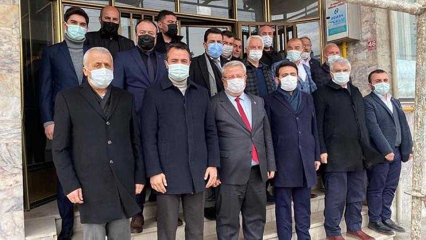 AK Parti Burdur Heyetinden MHP'ye Hayırlı Olsun Ziyareti