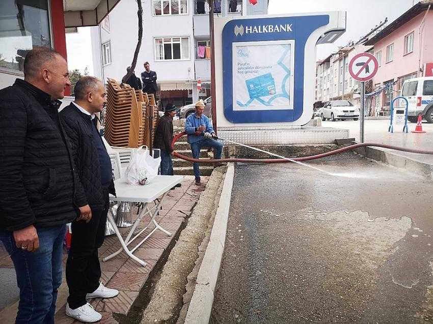 Tefenni'de Dezenfekte İşlemleri Devam Ediyor