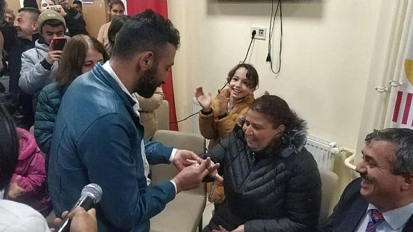 DEPREMZEDELER, BURDUR’DA KALDIKLARI YURTTA TANIŞARAK EVLİLİK KARARI ALDI