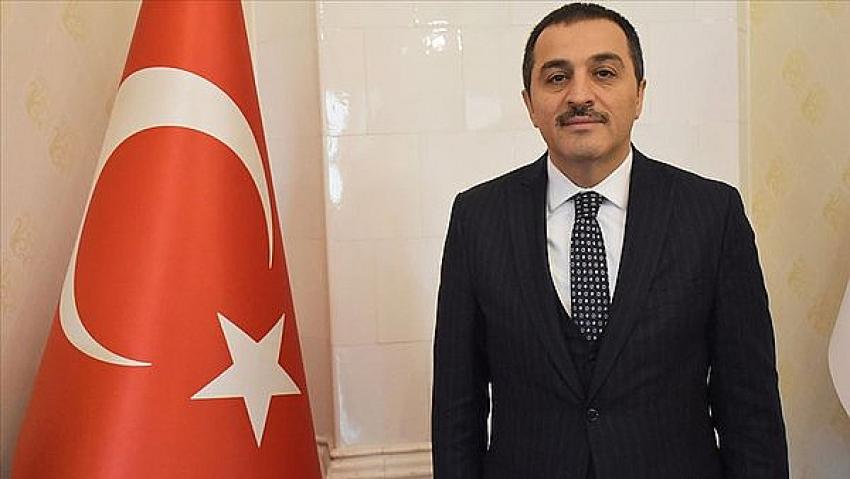 Yeni Valinin Çiçek Hassasiyeti! Lütfen Göndermeyin!