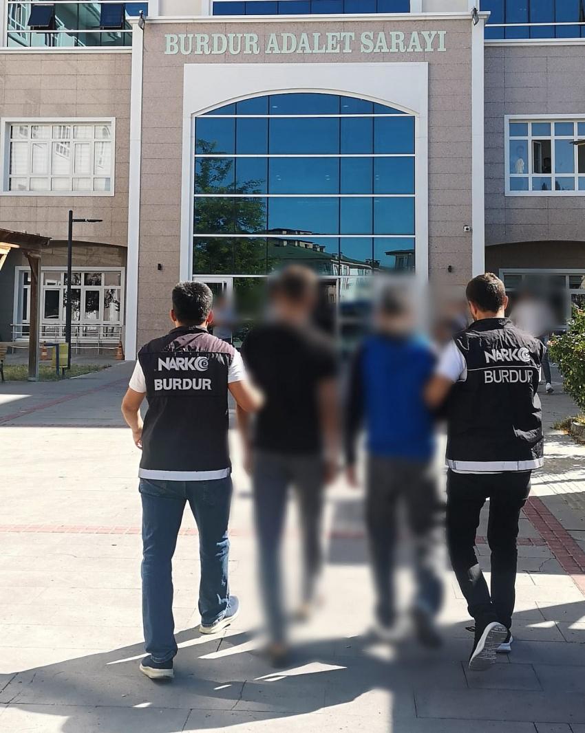 EMNİYET EKİPLERİNDEN NARKOTİK SUÇ OPERASYONU