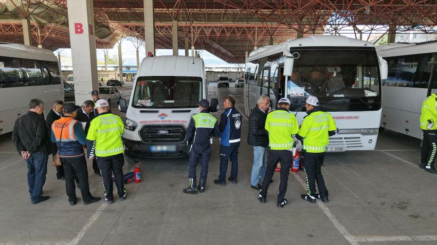 OKUL SERVİS ARAÇLARINA KAPSAMLI DENETİM