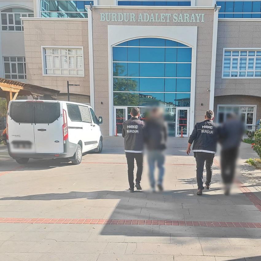 Uyuşutucu operasyonuna 2 tutuklama