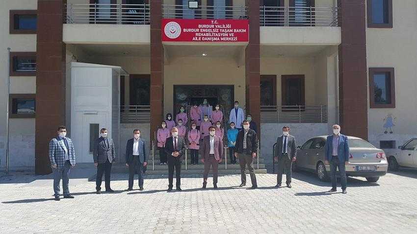 Engelsiz Yaşam Merkezi 12 özel çocukla faaliyete başladı