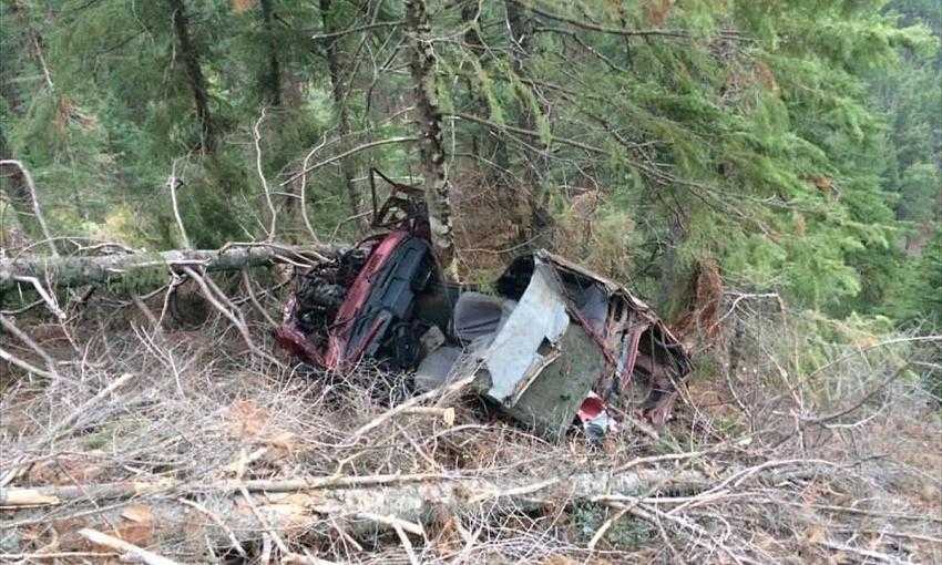 Burdur’da römork bağlı otomobil uçuruma devrildi: 1 ölü, 1 yaralı