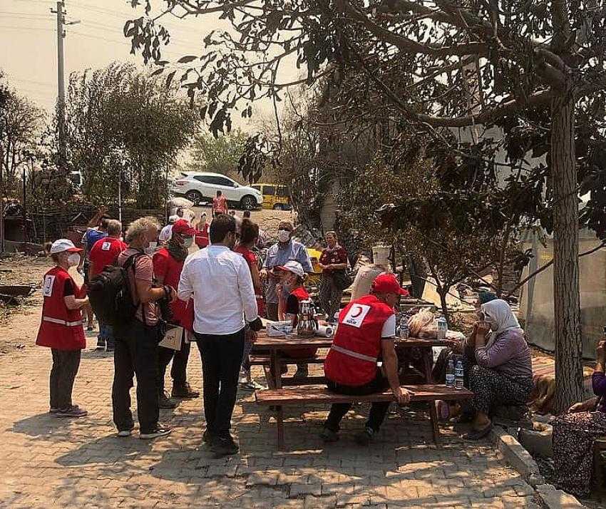 Türk Kızılay Burdur, yangın bölgesinde analiz yapıyor