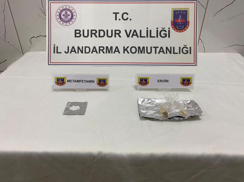 JANDARMA EKİPLERİNDEN UYUŞTURUCUYA GEÇİT YOK