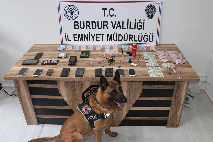 NARKOTİK OPERASYONUNDA 4 KİŞİ TUTUKLANDI