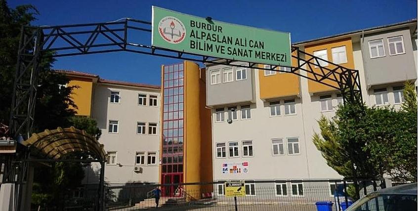 ALPASLAN ALİ CAN BİLİM SANAT MERKEZİ’NDEN TÜBİTAK BAŞARISI