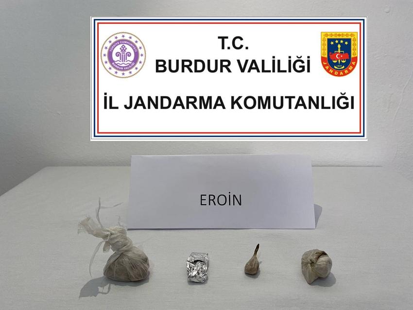 JANDARMA EKİPLERİNDEN UYUŞTURUCU OPERASYONU