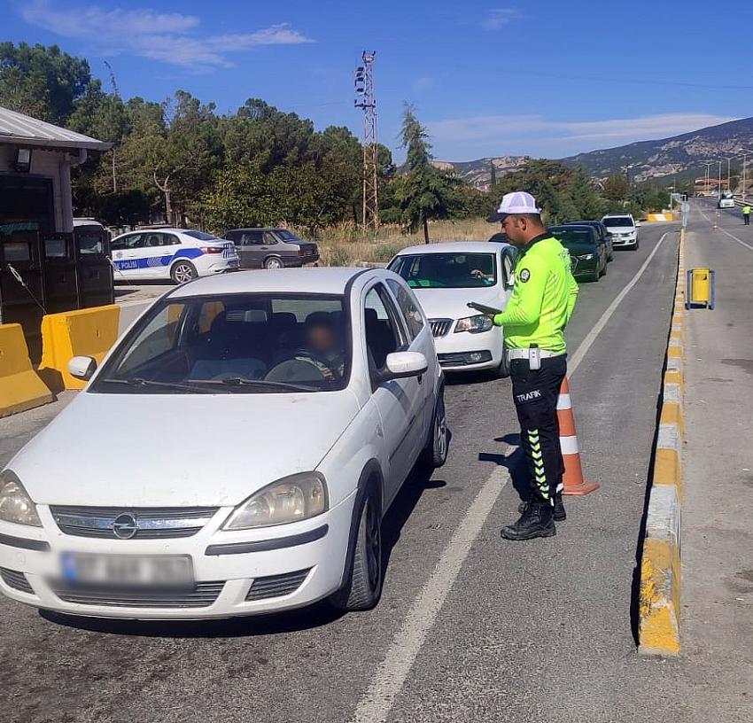 EMNİYET EKİPLERİNDEN TRAFİK DENETİMİ
