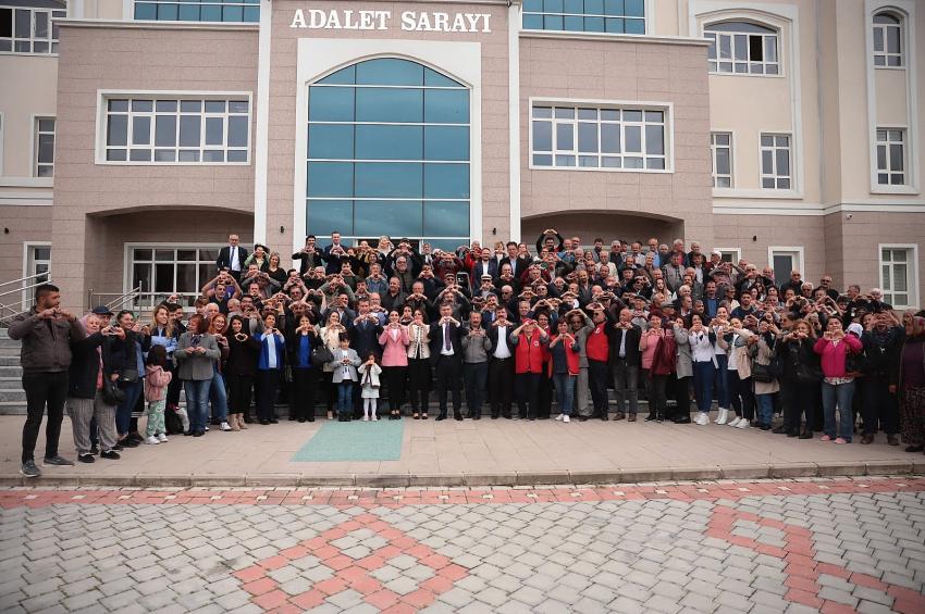 CHP Milletvekili İzzet Akbulut Mazbatasını aldı