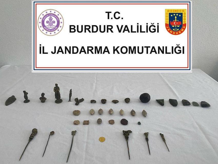  36 ADET ROMA DÖNEMİNE AİT TARİHİ ESER ELE GEÇİRİLDİ