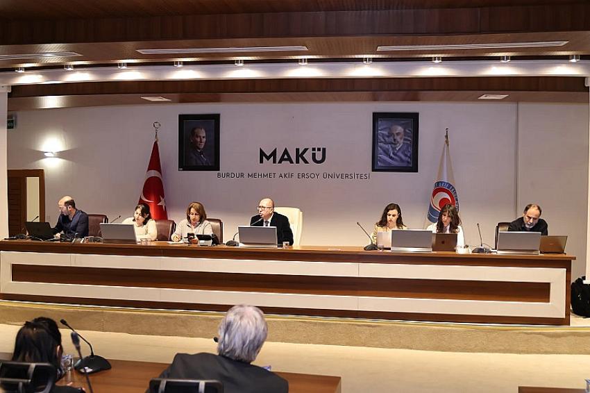 Klasik Sertifika Dönemi Kapanıyor: Üniversitede Mikro Yeterlilik Devrimi!