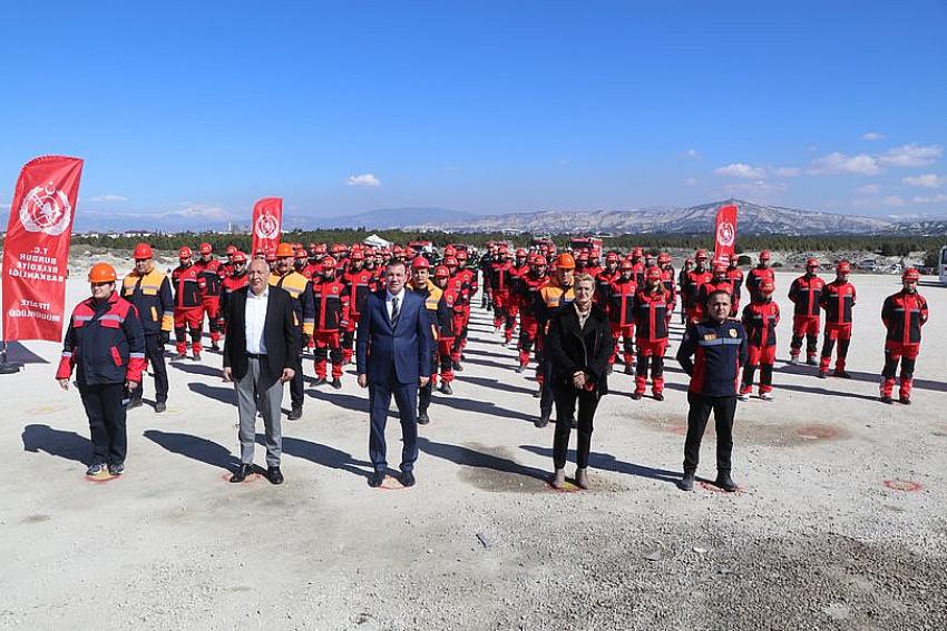 BURDUR BELEDİYESİ’NDE 15O KİŞİLİK ARAMA KURTARMA EKİBİ KURULDU