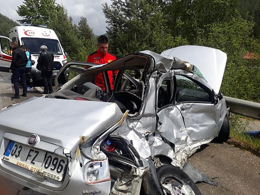 Burdur'da Yağışlı Yol Kaza Getirdi: Feci Kaza 1 Can Aldı