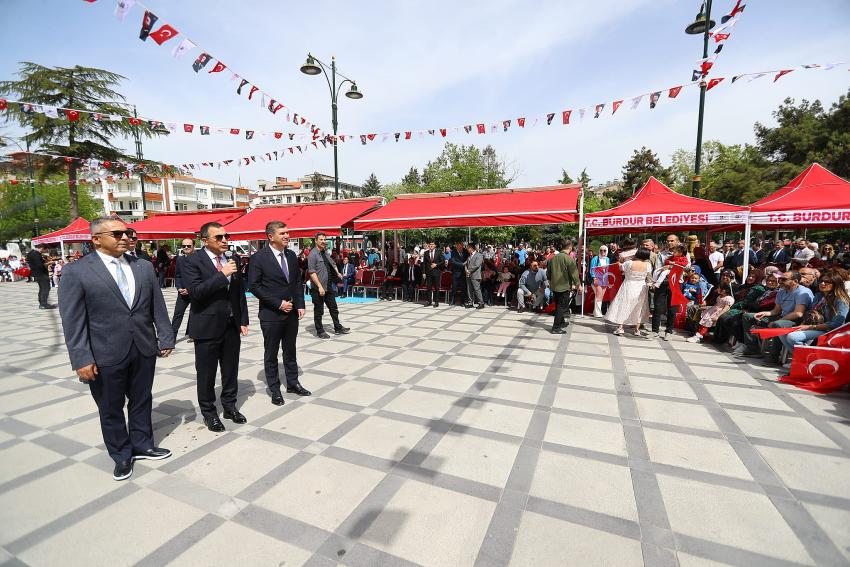 Burdur'da coşkulu 23 Nisan kutlaması