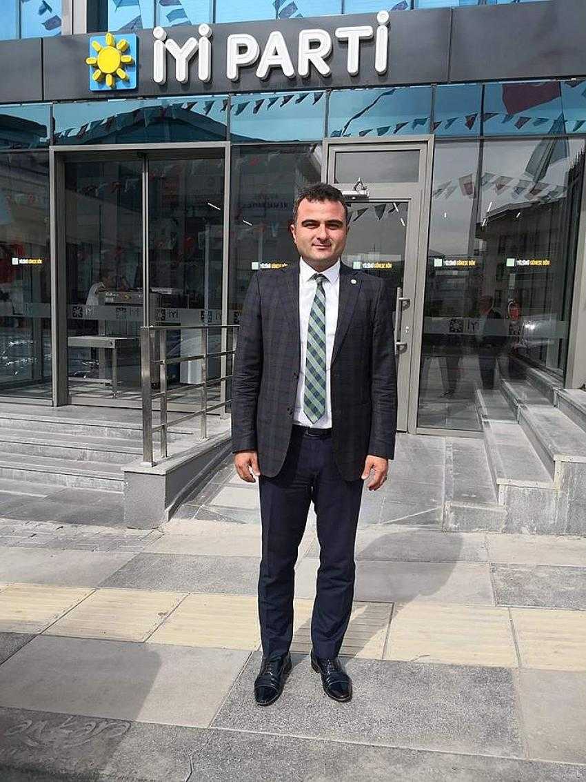 İYİ Parti Bucak İlçe Bşk. Sonmez'den Hastane Çıkışı