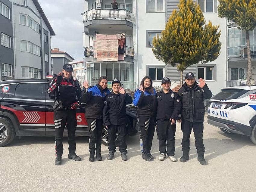 ENGELLİ KARDEŞLER POLİS OLDU