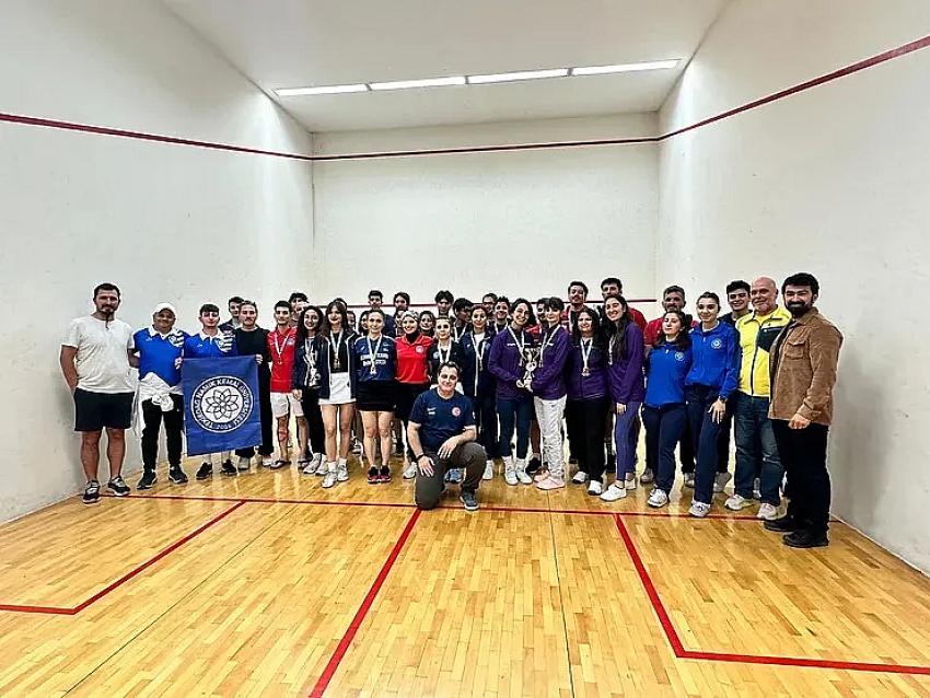 MAKÜ'den Üniversitelerarası Squash Şampiyonası'nda büyük başarı