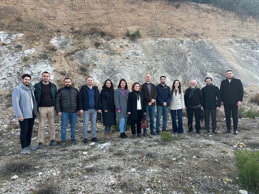 Burdur'da fay hattı üzerinde açıklama yaptılar!