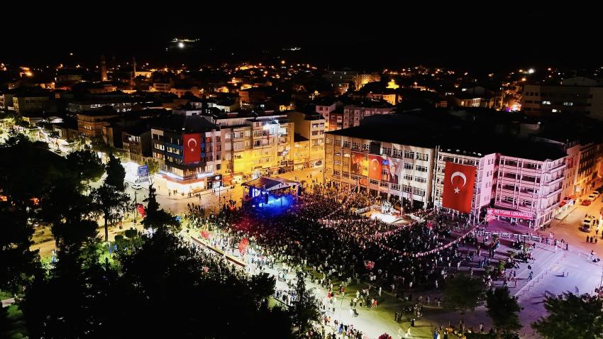 Burdur Zafer Bayramı’nı Dedublüman ile çoşkulu kutladı
