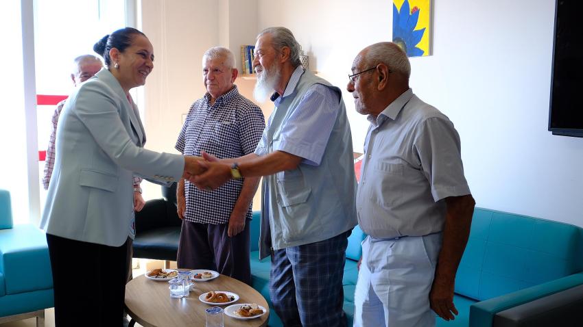 Burdur Valisi Bilgihan Huzurevi Sakinleriyle Buluştu