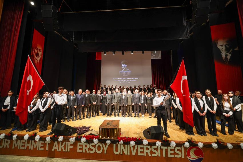 Burdur’da Gençlerden Anlamlı 10 Kasım Töreni