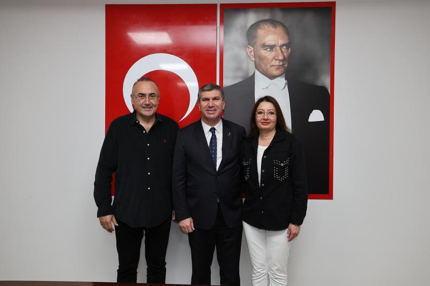 Sunay Akın Hikayeleriyle Büyüledi, Kitap Fuarı Doldu Taştı!