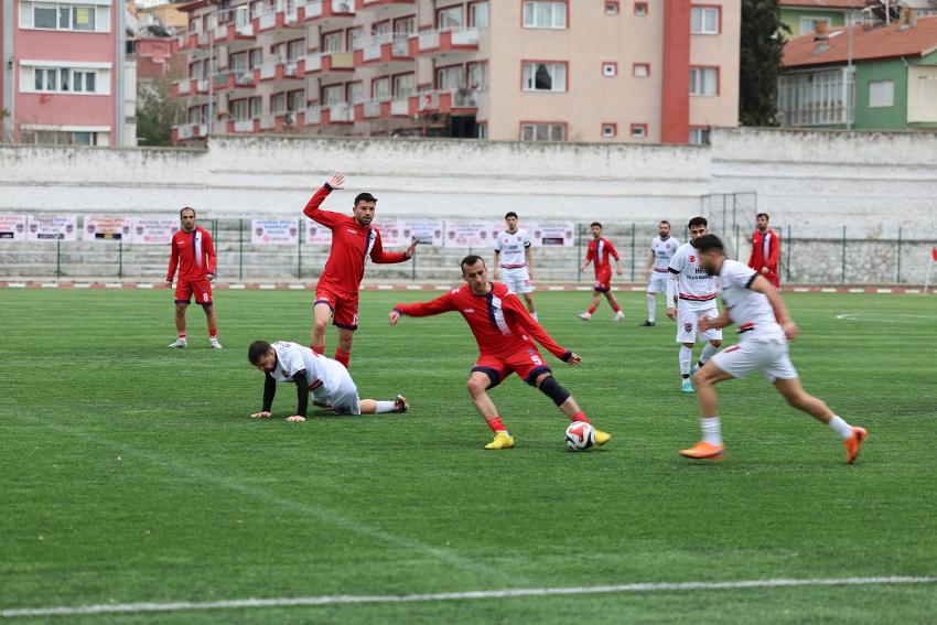 Burdur’da Kültür ve Futbol Buluştu: Sahada Dostluk, Tribünde Şölen Vardı!