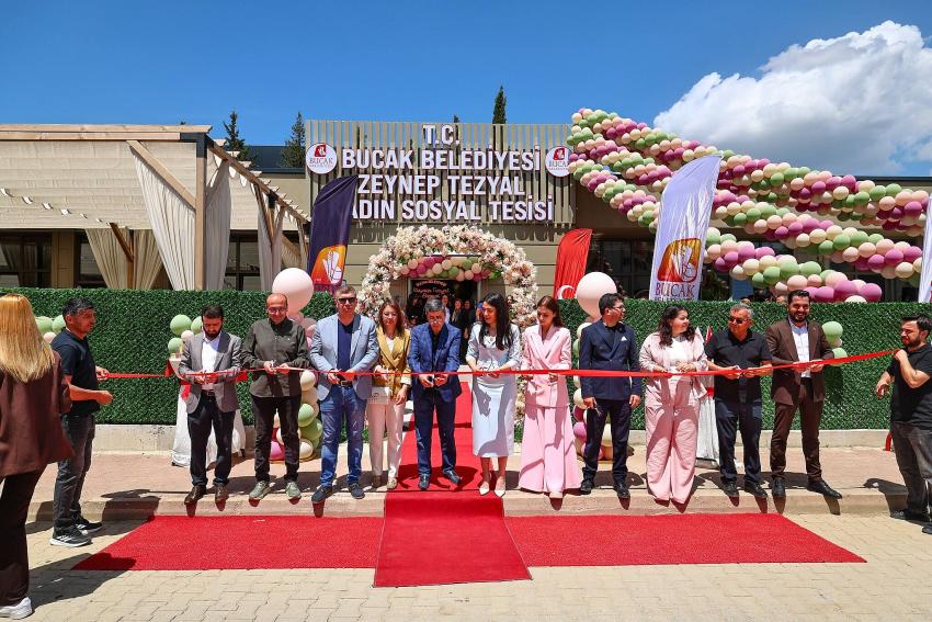 Bucak’ta Kadınlara En Güzel Anneler Günü Hediyesi! Kapılar İlk Kez Açıldı