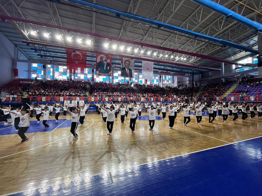 Burdur’da Bayram Kutlamaları Nefes Kesti