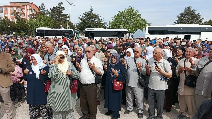Burdur’dan 330 Hacı Adayı Dualarla Uğurlandı