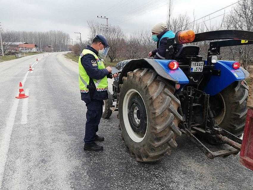 JANDARMA EKİPLERİNDEN TRAFİK DENETİMİ