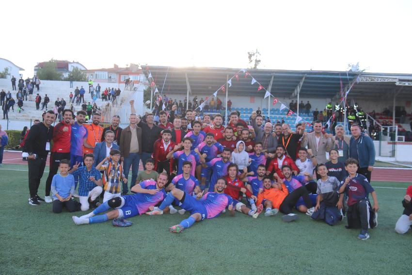 BURDUR MAKÜSPOR 90’DA GÜLDÜ