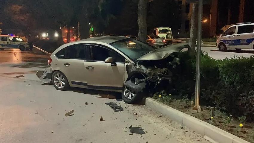 Burdur'da Mezuniyet Sonrası Öğrenciler Kaza Yaptı