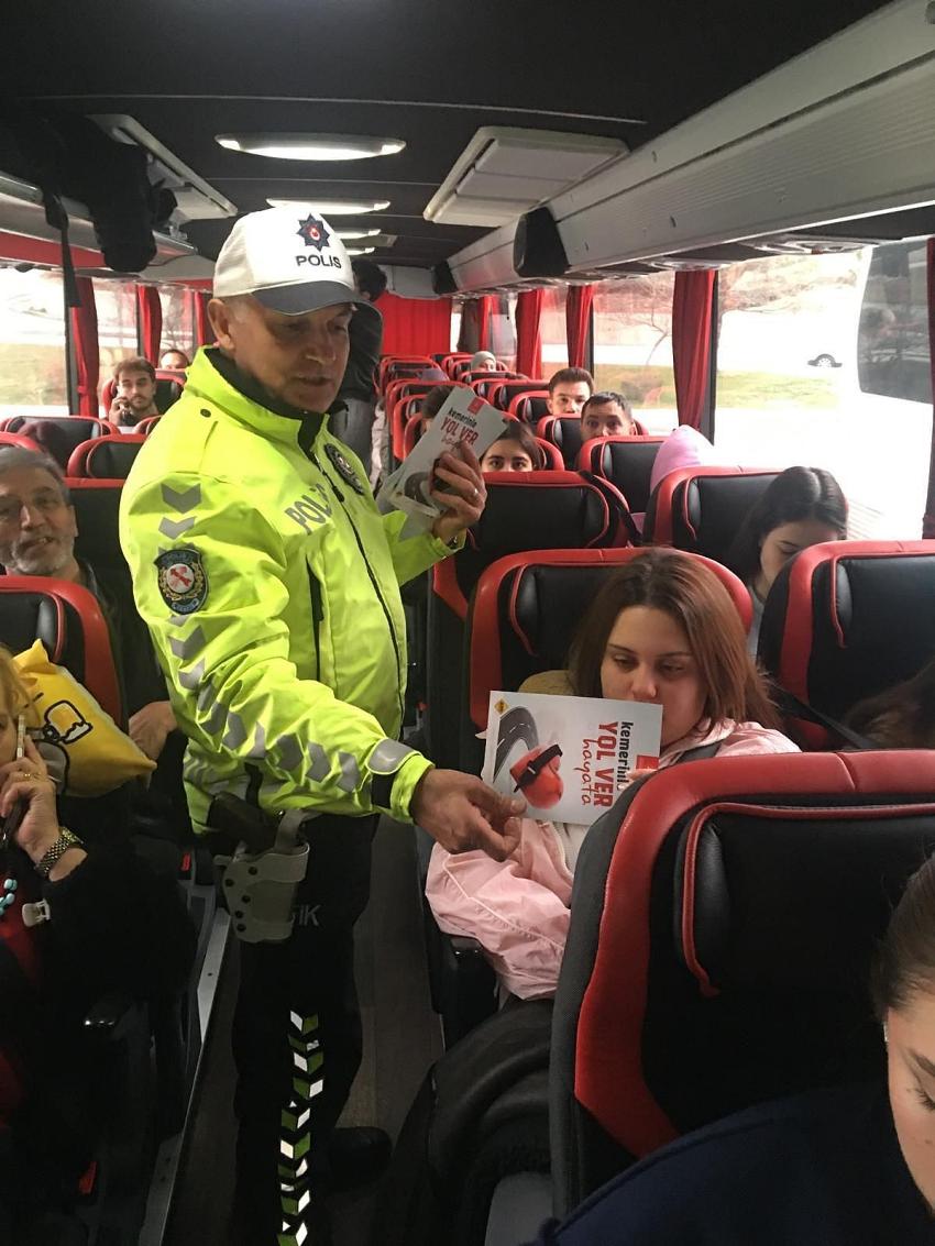 Burdur Otogarında Denetim! Binlerce Yolcuya Uyarı