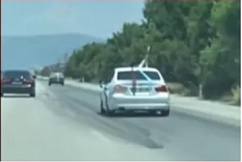Burdur’da Düğün Konvoyunda Tüfekle Havaya Ateş Açan Şahıs Yakalandı