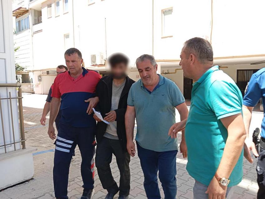 İntiharkolik Hasan yine çatıya çıktı