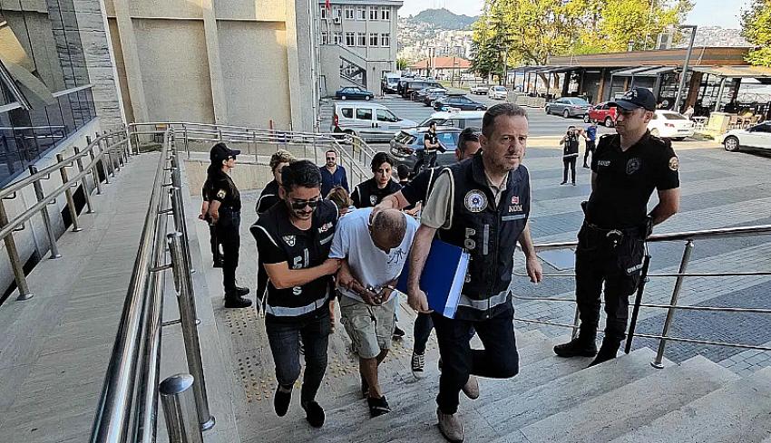300 Kişiyi Dolandıran Tatil Çetesi Burdur'da Yakalandı