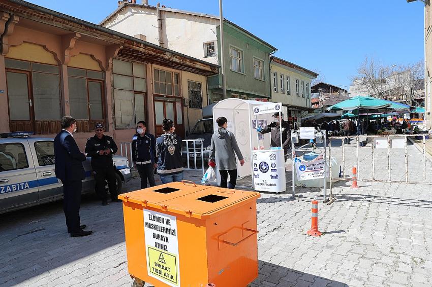 Cuma Pazarı girişine Dezenfeksiyon Tüneli kuruldu