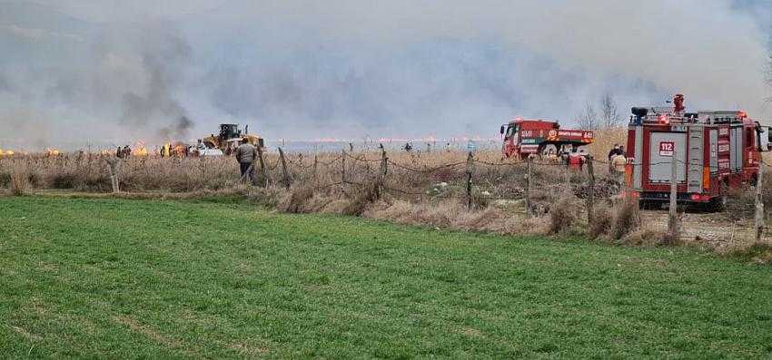 BURDUR’DA 50 DÖNÜM SAZLIK YANDI