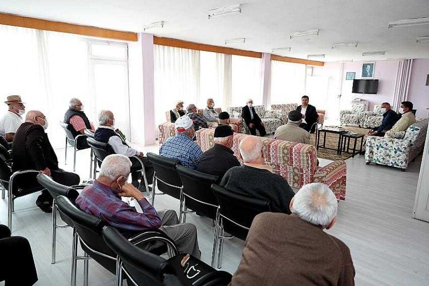 Başkan Ercengiz’den Babalar Günü öncesinde Huzurevi ziyareti