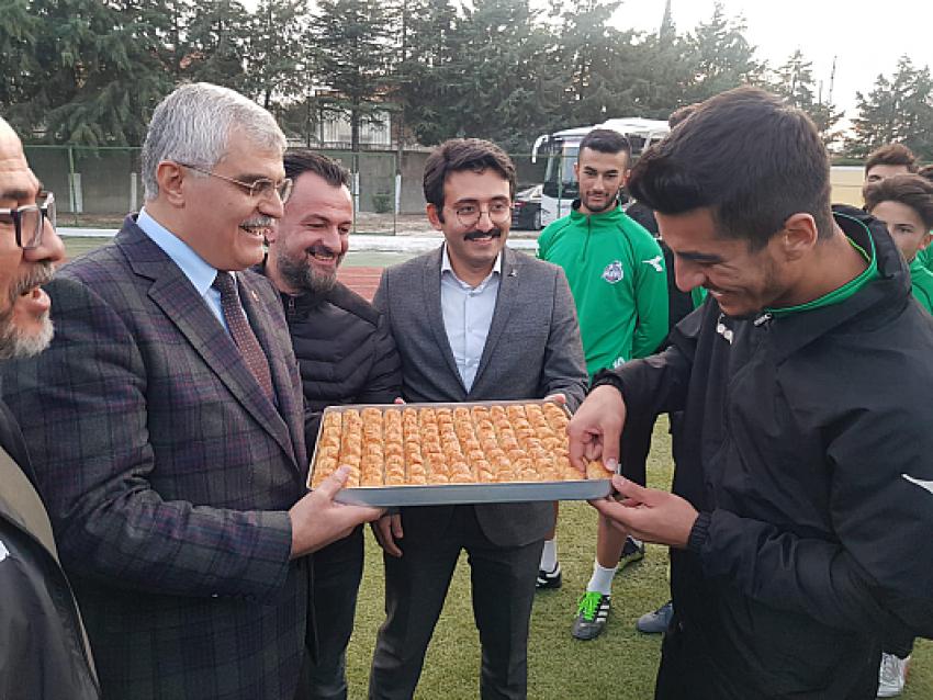 Başkan Mengi ve Milletvekili Özçelik ''MAKÜ Sporun Her Zaman Yanındayız''